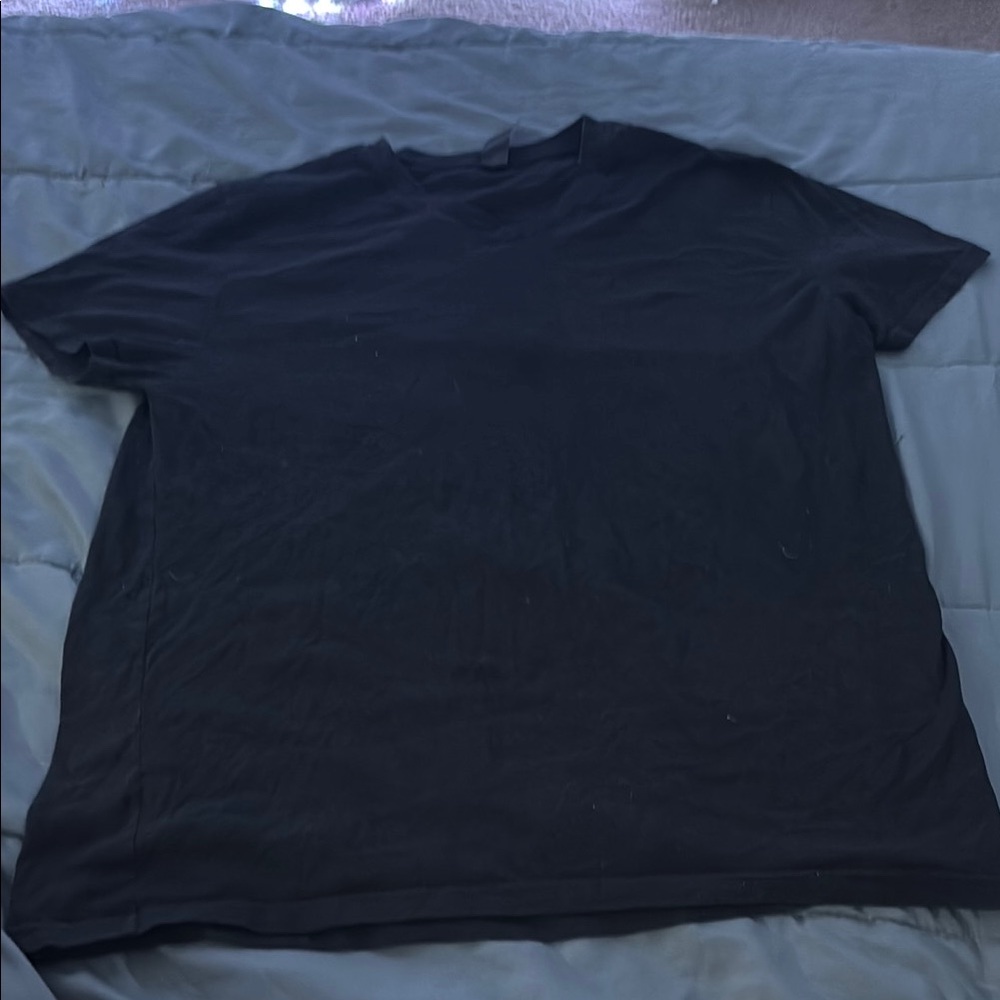 Hanes Black Short Sleeve Tee for Everyday Comfort